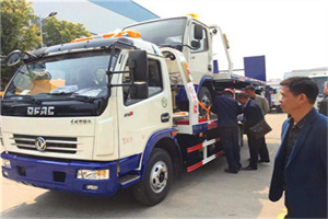 滑县汽车道路救援拖车价格
